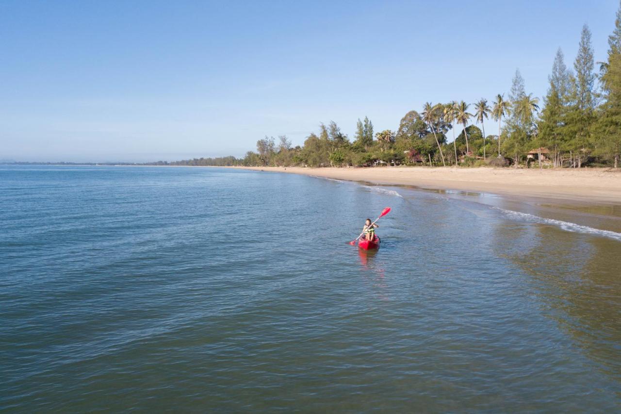 Seanery Beach Resort Bang Saphan Exterior foto